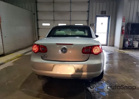 2010 Volkswagen Eos Turbo из США, поврежденный, VIN WVWBA7AH1AV015730